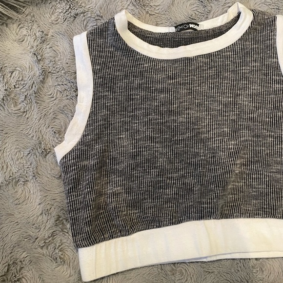 FN Ribbed Gray/White Matching Skirt Set - Picture 3 of 3